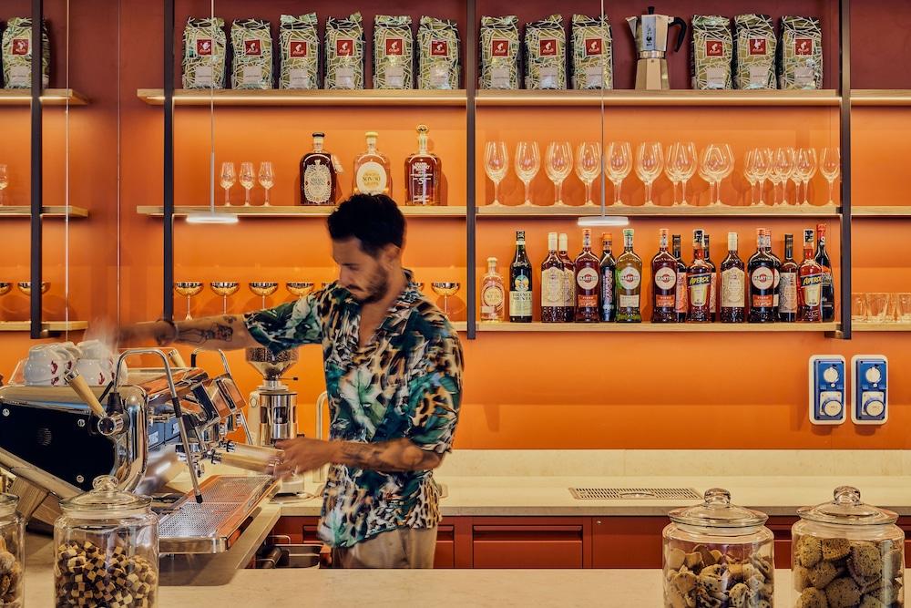 Falkensteiner Hotel & Spa Jesolo Exterior photo A barista at work