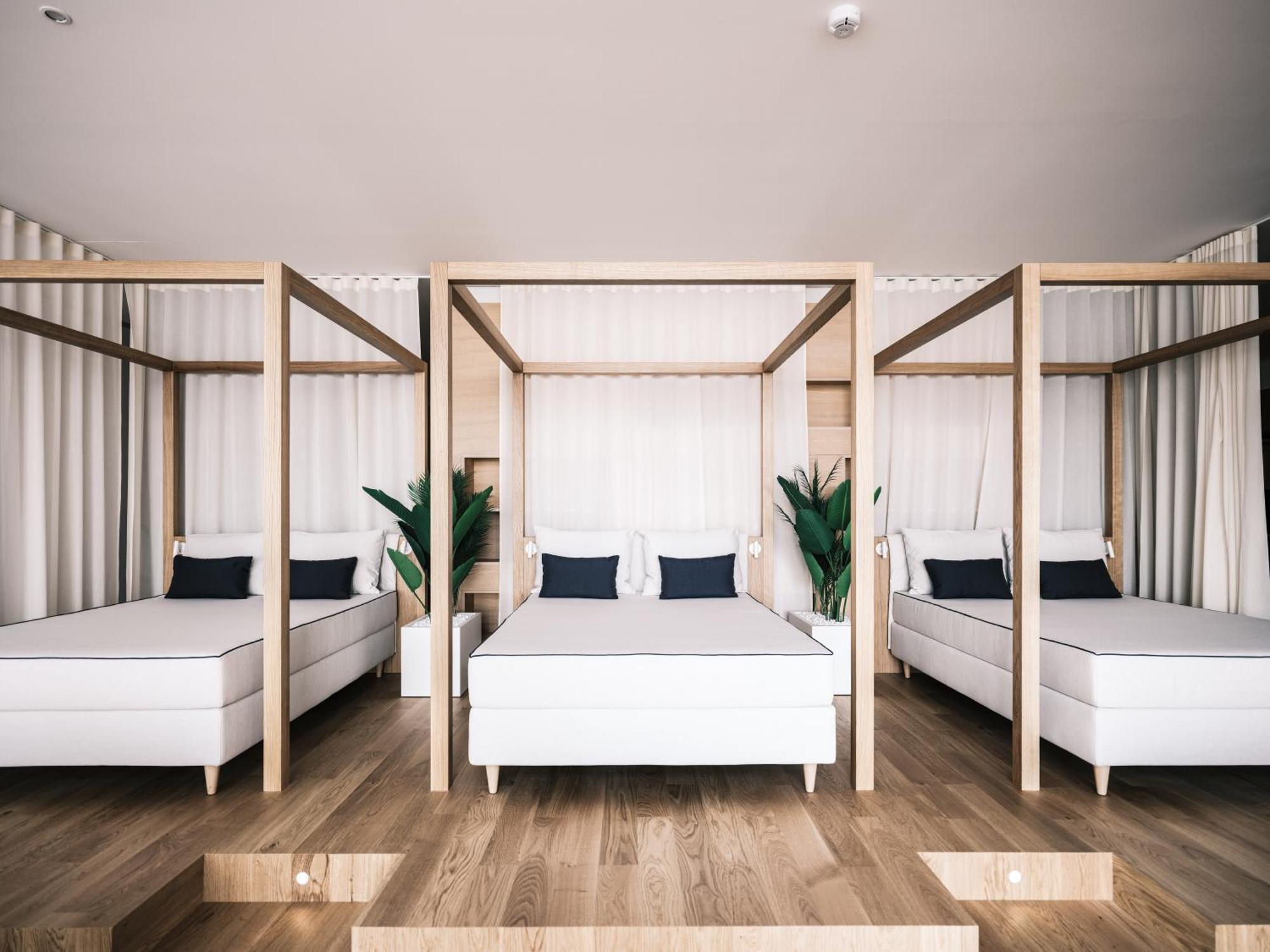 Falkensteiner Hotel & Spa Jesolo Exterior photo 3D interior rendering of a hotel room