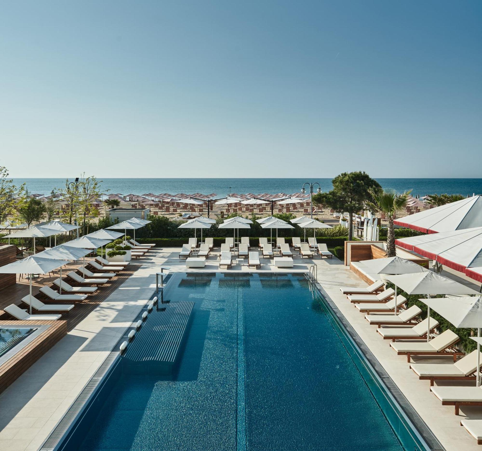 Falkensteiner Hotel & Spa Jesolo Exterior photo