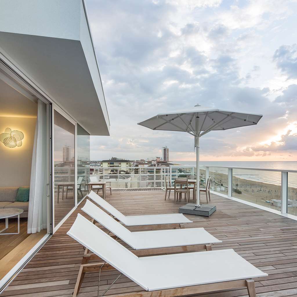 Falkensteiner Hotel & Spa Jesolo Room photo The penthouse